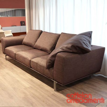 promo Gregor sofa by Molteni & C. - Image 2
