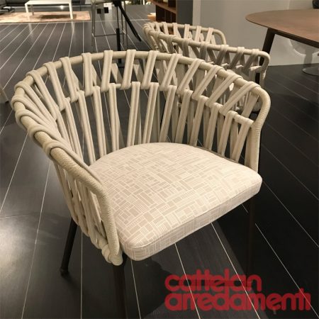 promo outdoor Emma table and 4 Emma Cross armchairs by Varaschin - Image 4