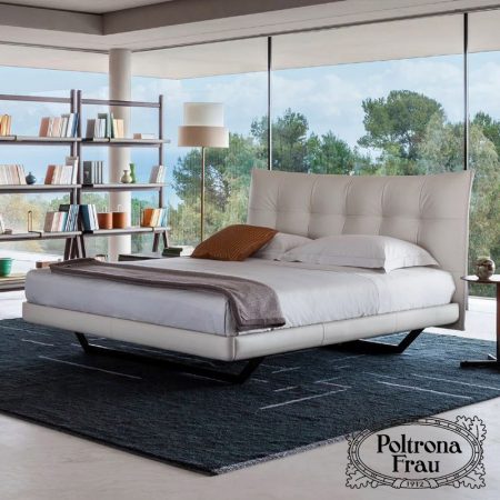 Aurora Tre bed by Poltrona Frau - Image 6