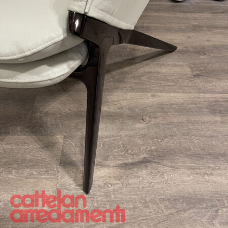 promo P22 armchair by Cassina - Image 5
