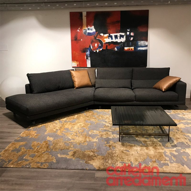 Divano-penisola-octave-Molteni&C-molteni-sofa-design-vincent-van-duysen-tessuto-fabric-outlet-scontato-sale-offerta-wood (1)