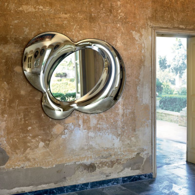 Lucy-fiam-italia-specchio-parete-vetro-cristallo-wall-mirror-glass-doriana-massimiliano-fuksas-2