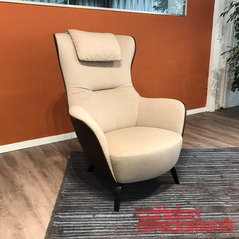 armchair-mamy-blue-poltrona-frau-expo-tessuto-loro-piana-fabric-cuoio-saddle-extra-testa-di-moro-outlet-saldi-offerta-promo (1)