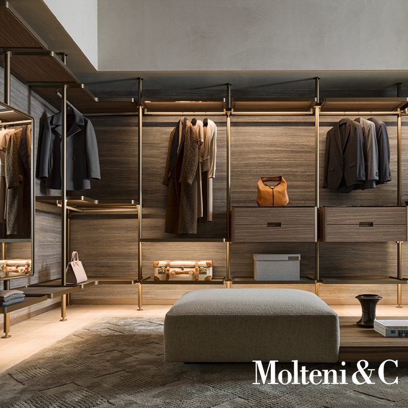 cabina-armadio-walk-in-wardrobe-hector-molteni-vincent-van-duysen-componibile-modular-alluminio-alluminium-legno-wood-vetro-glass-soffitto-ceiling-parete-wall_1