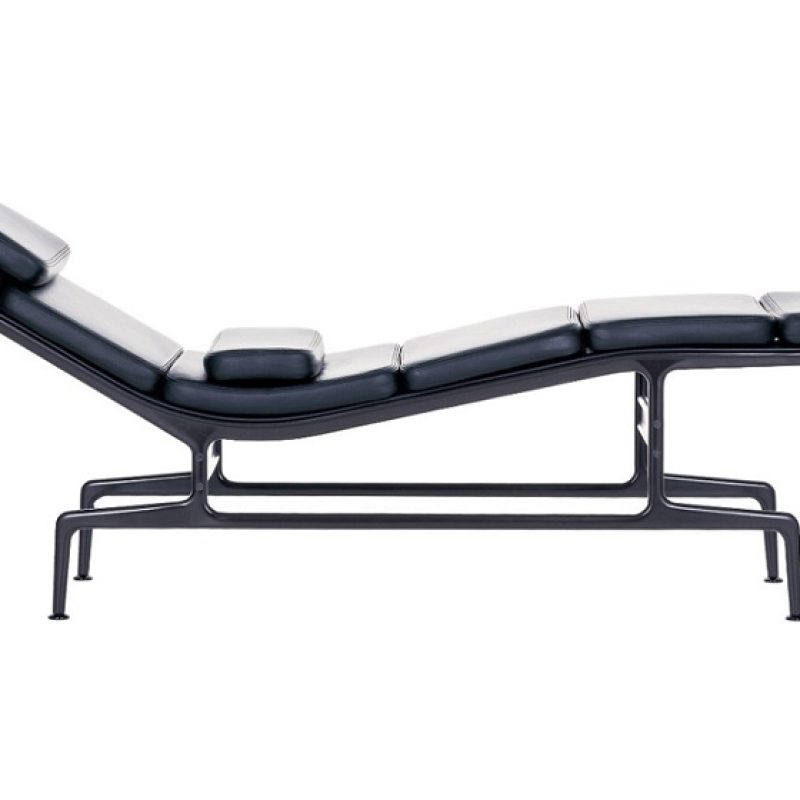chaise-longue-soft-pad-chaise-es-106-vitra-charles-ray-eames-pelle-leather-1