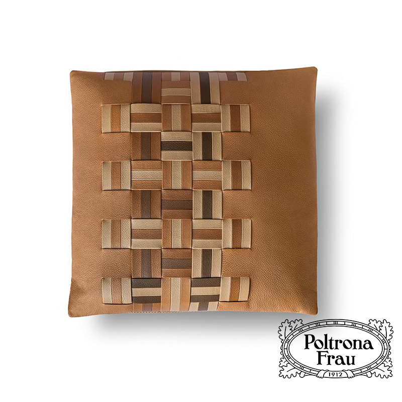 cuscini-decorativi-journey-decorative-cushions-poltrona-frau-pelle-leather-sale-offer-promo-offerta-original-design-Giulio-Ridolfo-Chiara-Novello-cattelan_1
