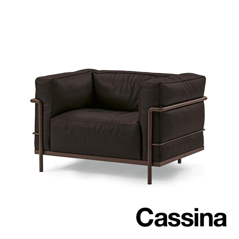 fauteuil-grand-confort-grand-modèle-petit-modèele-poltrona-di-design-lc3-design-arm-chair-le-corbusier-1