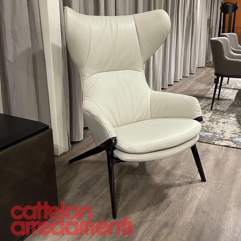 p22-cassina-poltrona-leather-metal-pelle-metallo-promo-outlet-cattelan-1