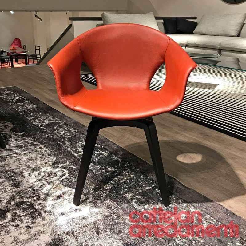 poltroncine-ginger-poltrona-frau-armchair-pelle-outlet-offerta-saldi (1)