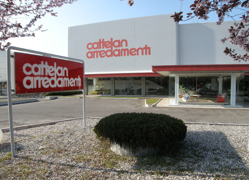 esterno showroom cattelan arredamenti 1