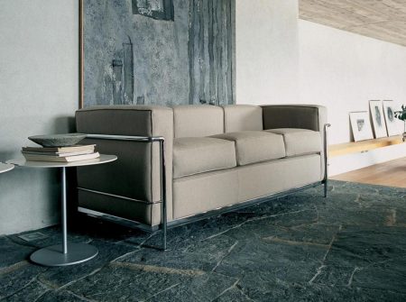 Le Corbusier LC2 armchair and sofa by Cassina (Fauteuil grand confort) - Image 3