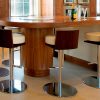 le-spighe-poltrona-frau-sgabello-stool-pelle-sc-leather-heritage-nest-noce-american-walnut-claudio-silvestrin-2